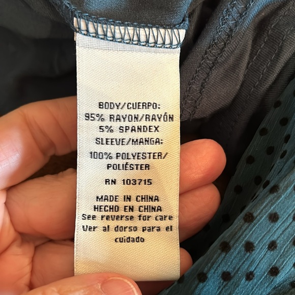 NWT Zac & Rachel Green Flocked Mesh Sleeve blouse - Picture 6 of 6